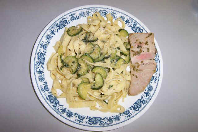 MyPic0004.jpg (82729 bytes)