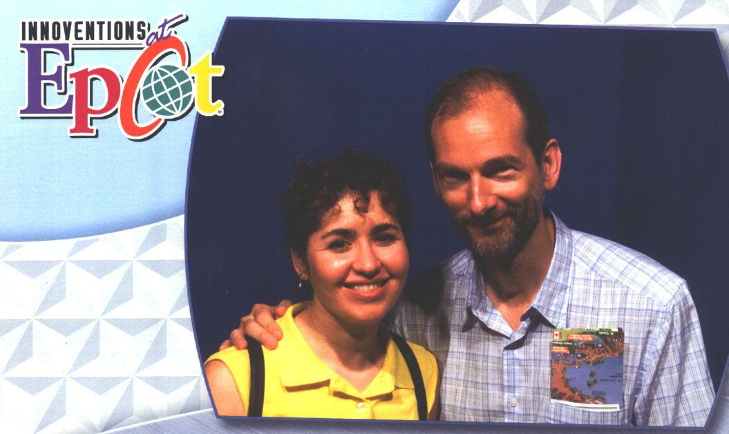 xmas-epcot.jpg (151158 bytes)